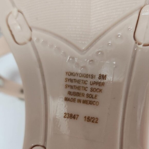 Steve Madden Women's Beige Strappy Flat Sandals Pearl Accents Open Toes, sz 8 - Picture 8 of 8